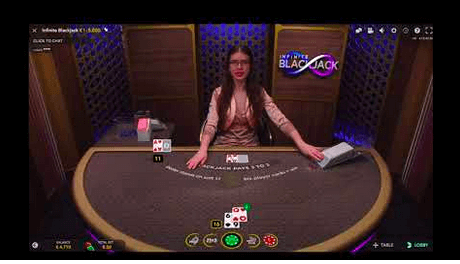 infinite blackjack con crupier en vivo